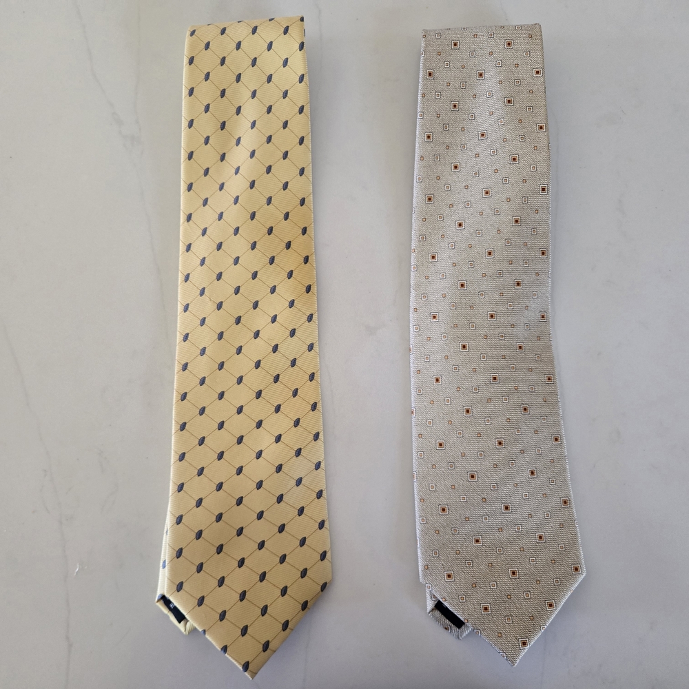 Roff'e Accessories Yellow and Gray Polka Dot Silk Ties